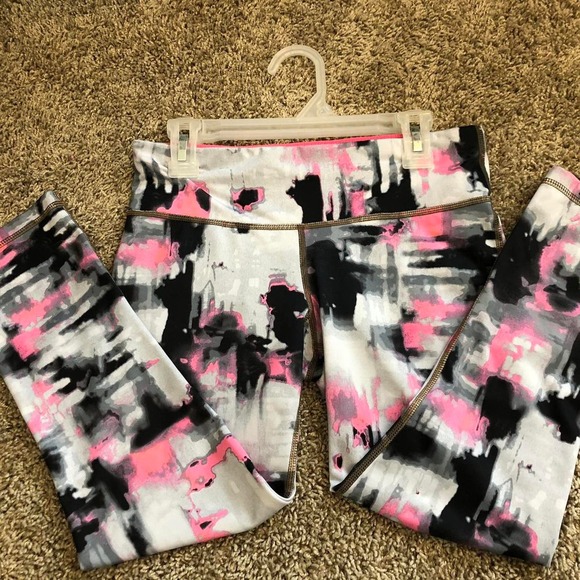 Women’s Pink/Black/White Marbled Leggings | Size XS - Picture 2 of 3